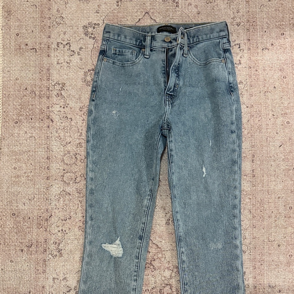 Banana Republic Women's Straight Leg Jeans in Light Blue